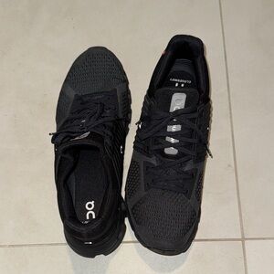 Men’s OnCloud Cloudswift US11 UK10.5